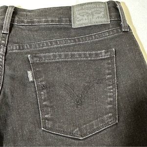 Levi’s 505 straight leg women’s black jeans size 8